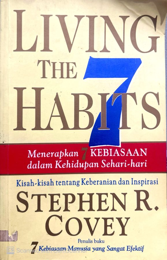Sampul buku Living The 7 Habits
